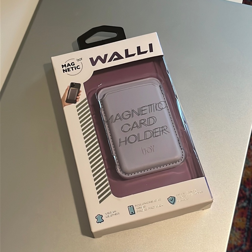 NWT Magnetic ijoy iPhone wallet